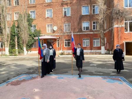 3апреля4